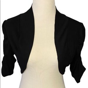 It’s Girl Black Crop Jacket Size Large